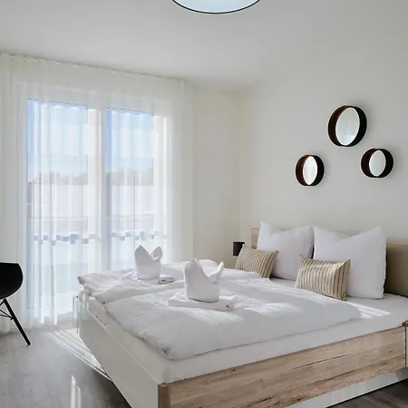 B11 Pine Hill Ihr Rückzugsort Mit Großzügigem Balkon Und Naturblick Apartment Zirchow